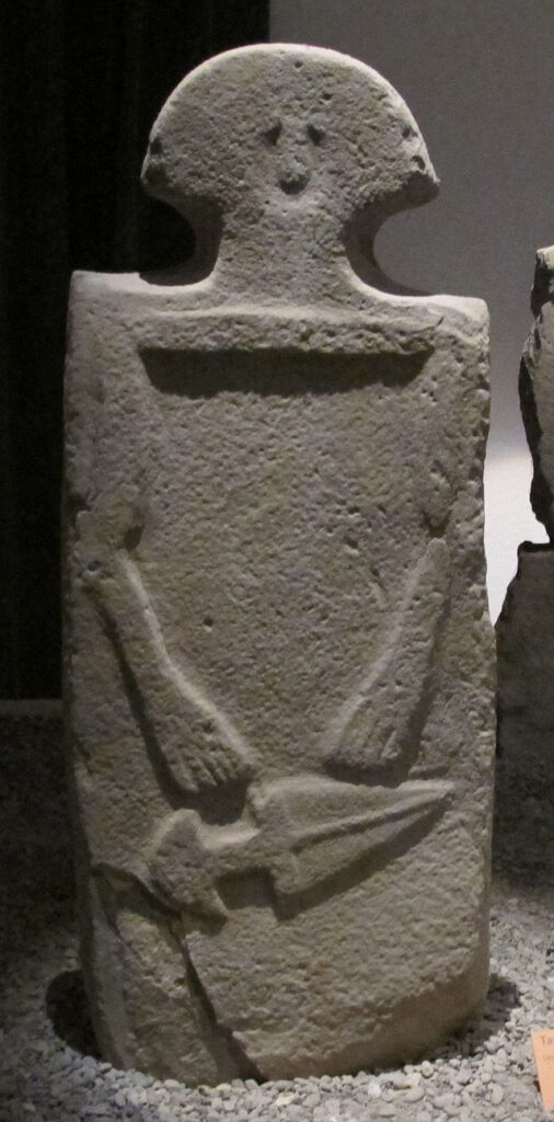 Questa immagine ha l'attributo alt vuoto; il nome del file è Tipo_B_stele_di_taponecco_licciana_01-506x1024.jpg