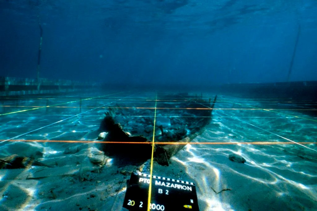Questa immagine ha l'attributo alt vuoto; il nome del file è ancient-wreck-spain.webp
