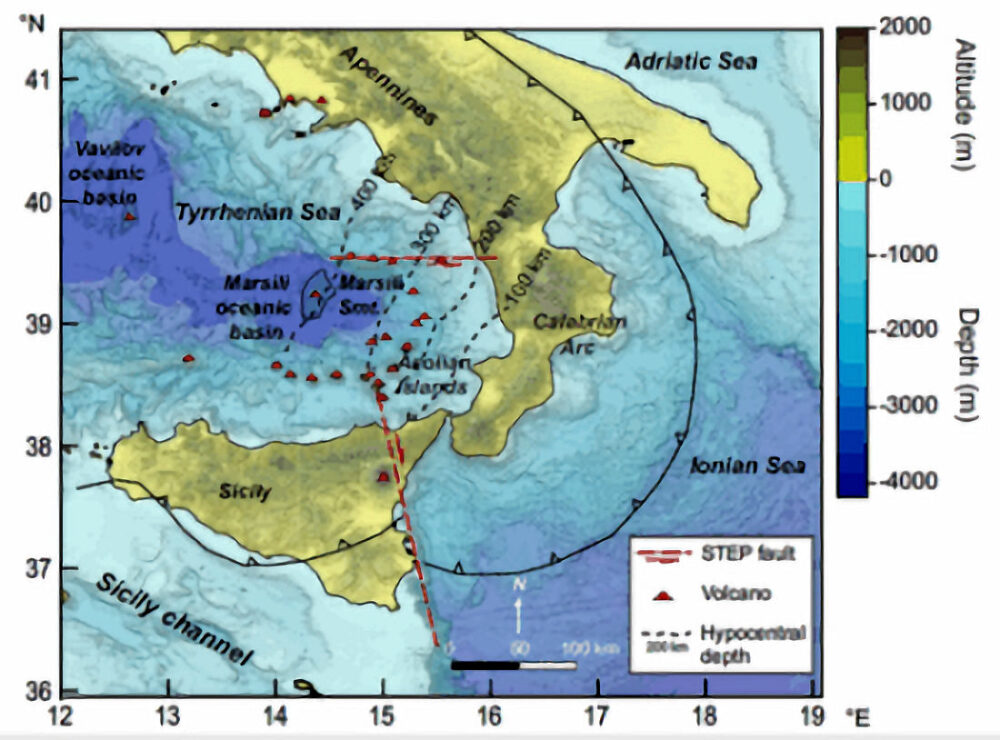 Batimetria-del-Tirreno-Meridionale-e-localizzazione-del-vulcano-Marsili-da-Gennaro-et-al.-2023-300x222
